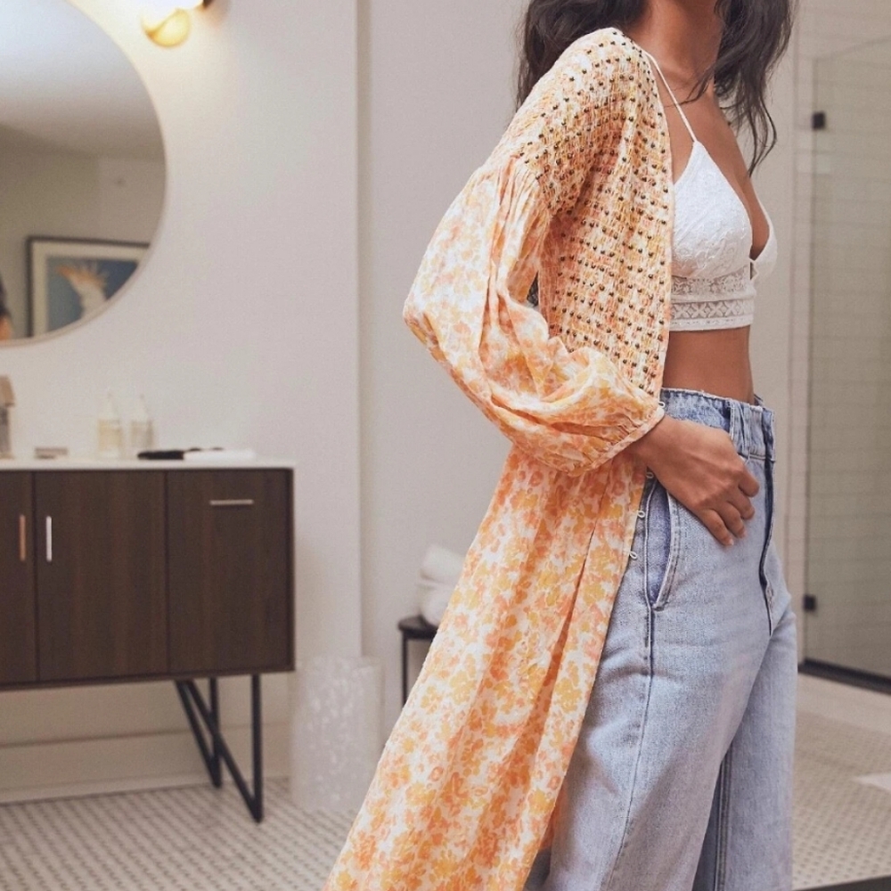 FREE PEOPLE KADENCE ROBE SMOCKED BEADED Floral DUSTER KIMONO Sz Medium - Picture 5 of 11